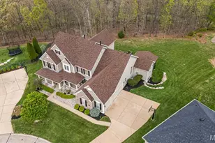 11 Kahlia Way Ct, Sunset Hills, MO 63127 - Photo 13