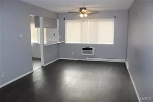 7450 Sieloff Dr, Hazelwood, MO 63042 - Photo 5