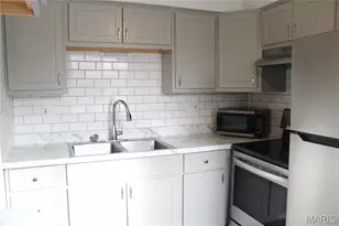 7450 Sieloff Dr, Hazelwood, MO 63042 - Photo 25