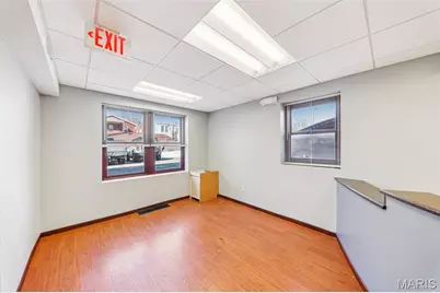 1423 S Big Bend Boulevard, Richmond Heights, MO 63117 - Photo 5