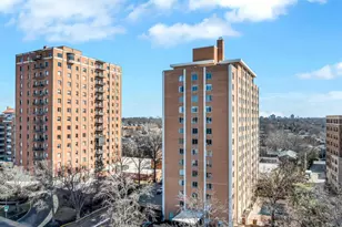 900 S Hanley Rd, Clayton, MO 63105 - Photo 43