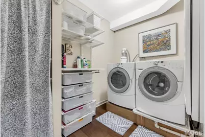 900 S Hanley Road #12E, Clayton, MO 63105 - Photo 19