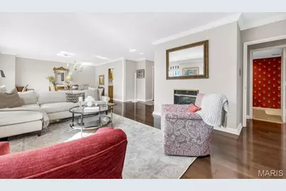 900 S Hanley Road #12E, Clayton, MO 63105 - Photo 7