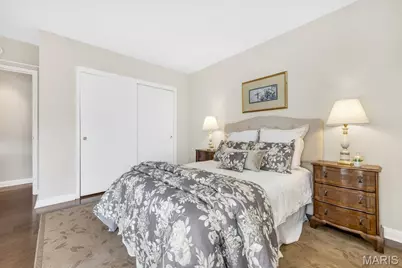 900 S Hanley Road #12E, Clayton, MO 63105 - Photo 23