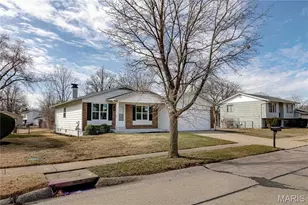 506 Fox Plains Dr, Florissant, MO 63034 - Photo 3