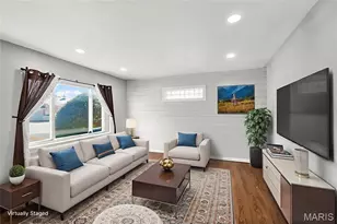 1072 Rainbow Dr, Saint Louis, MO 63125 - Photo 5