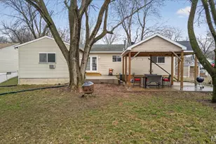 1403 De Porres Ln, Saint Charles, MO 63304 - Photo 5