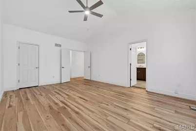 931 Wellesley Place Drive, Chesterfield, MO 63017 - Photo 31