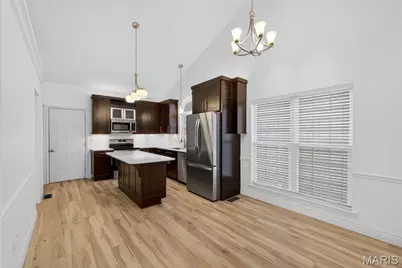 931 Wellesley Place Drive, Chesterfield, MO 63017 - Photo 13