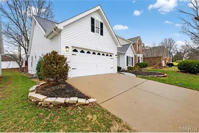 931 Wellesley Place Drive, Chesterfield, MO 63017 - Photo 3