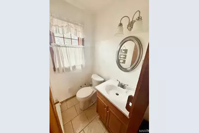 203 S Madison Street, Perry, MO 63462 - Photo 19