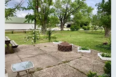 203 S Madison Street, Perry, MO 63462 - Photo 41