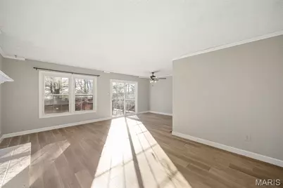 3060 Autumn Shores Drive, Maryland Heights, MO 63043 - Photo 9