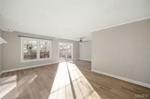 3060 Autumn Shores Dr, Maryland Heights, MO 63043 - Photo 9