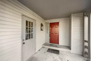 3060 Autumn Shores Dr, Maryland Heights, MO 63043 - Photo 3