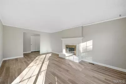 3060 Autumn Shores Drive, Maryland Heights, MO 63043 - Photo 5