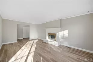 3060 Autumn Shores Dr, Maryland Heights, MO 63043 - Photo 5