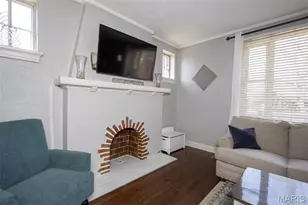 6136 Adkins Ave, Saint Louis, MO 63116 - Photo 5