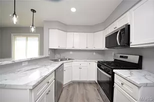 3309 Marmary Ln, Saint Ann, MO 63074 - Photo 11