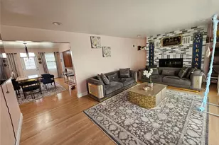 805 Westair Dr, Saint Louis, MO 63125 - Photo 3