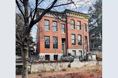 1310 Mackay Place, Saint Louis, MO 63104 - Photo 1