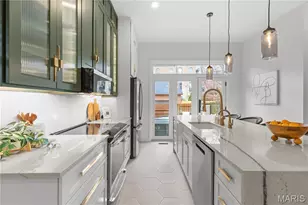 1310 MacKay Pl, Saint Louis, MO 63104 - Photo 11