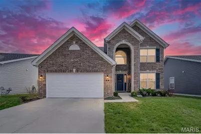 902 Palisades Circle, Saint Charles, MO 63301 - Photo 1