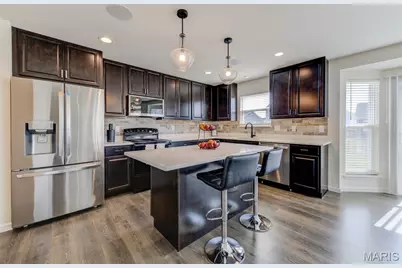 902 Palisades Circle, Saint Charles, MO 63301 - Photo 17