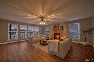 962 Midpoint Dr, O'Fallon, MO 63366 - Photo 5