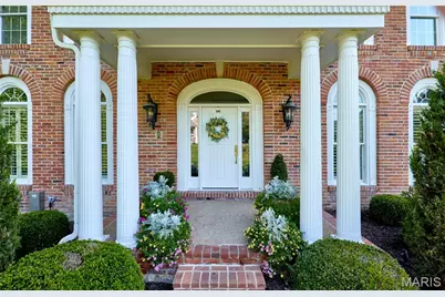 16507 Kingspointe Lake Lane, Chesterfield, MO 63005 - Photo 3