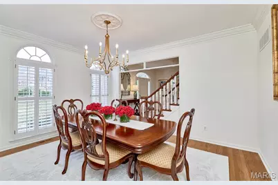 16507 Kingspointe Lake Lane, Chesterfield, MO 63005 - Photo 19