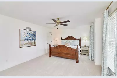 16507 Kingspointe Lake Lane, Chesterfield, MO 63005 - Photo 51