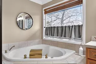 12 Prairie Lake Ct, Wentzville, MO 63385 - Photo 37