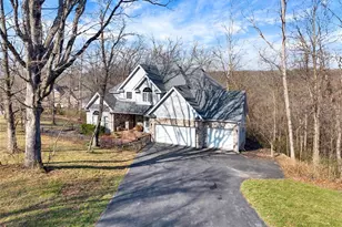 364 Whispering Forest Ln, Pacific, MO 63069 - Photo 7