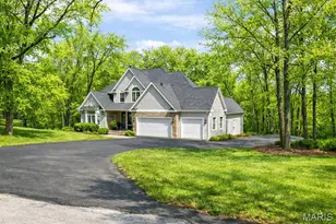 364 Whispering Forest Ln, Pacific, MO 63069 - Photo 3