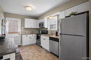 8501 Palmetto Dr, Affton, MO 63123 - Photo 7