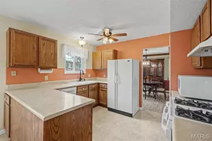 1013 Driftwood Trails Dr, Florissant, MO 63031 - Photo 5