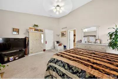 1521 Hibernation Hollow, Wentzville, MO 63385 - Photo 31