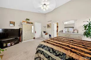 1521 Hibernation Hollow, Wentzville, MO 63385 - Photo 31