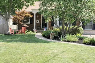 534 E Jefferson Ave, Kirkwood, MO 63122 - Photo 1