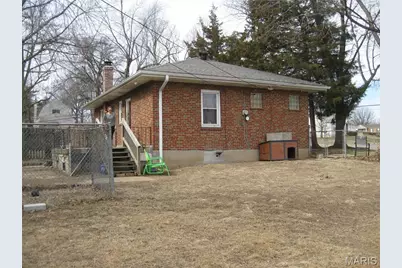 1366 Trampe Avenue, Saint Louis, MO 63138 - Photo 3