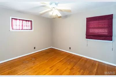 9025 Kickapoo Drive, Saint Louis, MO 63123 - Photo 13