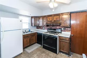 9025 Kickapoo Dr, Saint Louis, MO 63123 - Photo 5