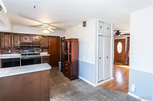 9025 Kickapoo Dr, Saint Louis, MO 63123 - Photo 11