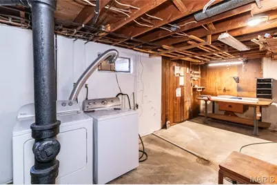 9025 Kickapoo Drive, Saint Louis, MO 63123 - Photo 35