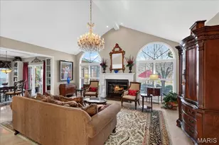 15317 Oaktree Estates Dr, Chesterfield, MO 63017 - Photo 11