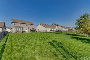 3452 Charlestowne Crossing Dr, Saint Charles, MO 63301 - Photo 25