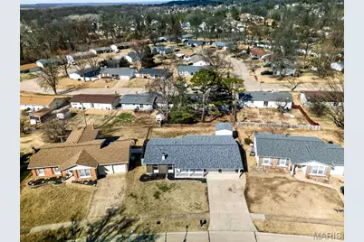 1466 El Camino Drive, Florissant, MO 63031 - Photo 31