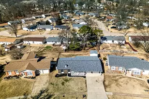 1466 El Camino Dr, Florissant, MO 63031 - Photo 31