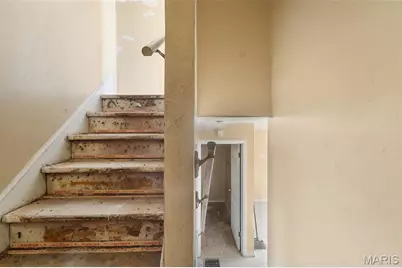 940 Maple Place, Saint Louis, MO 63112 - Photo 9